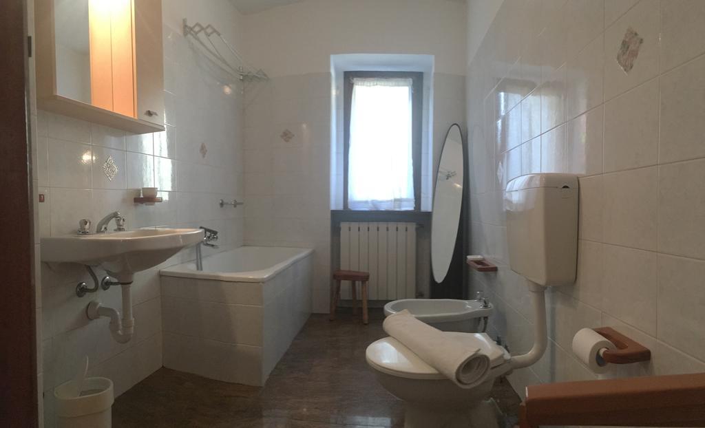 Agriturismo La Grange Pont-Saint-Martin Szoba fotó